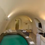 Anaktos Cave * サントリーニ