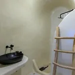 Anaktos Cave サントリーニ