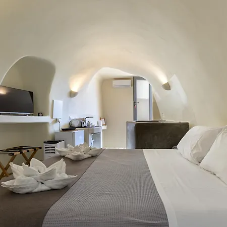 Anaktos Cave * Fira (Santorini)