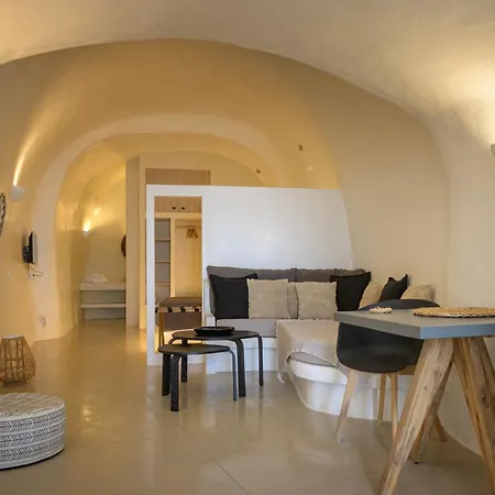 Anaktos Cave Fira (Santorini)