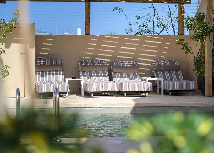 Anaktos Cave * Fira (Santorini)